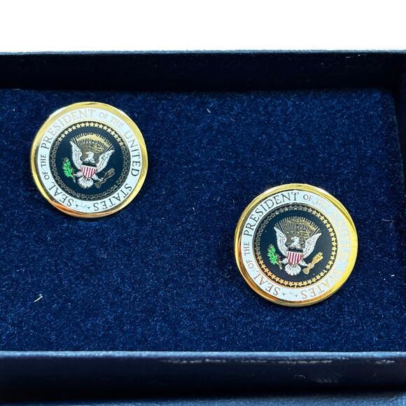 Ronald Reagan Presidential Seal White House Cufflinks Signed - New in Box - Picture 2 of 6